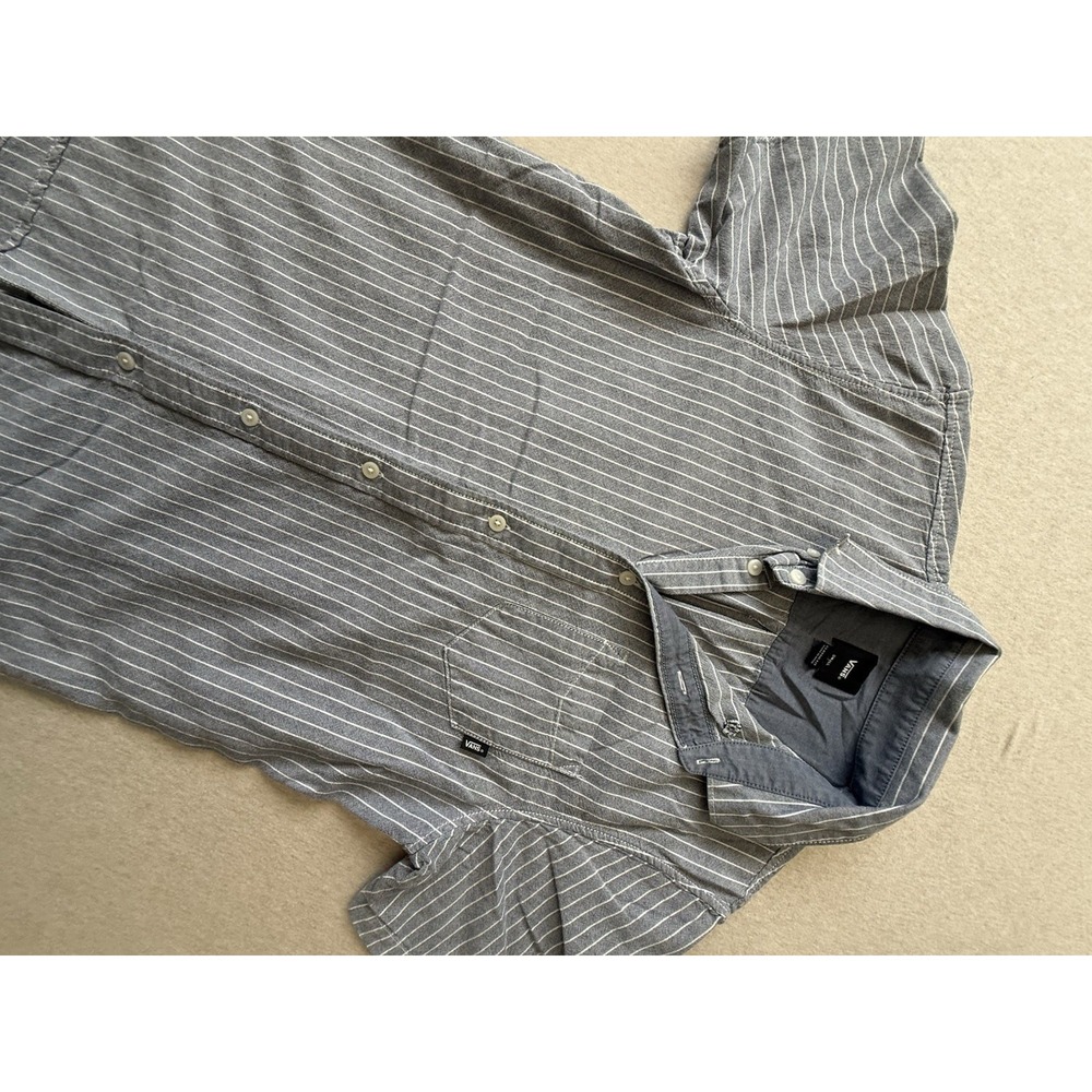 Vans Men's Small Denim Short Sleeve Button Up With Collar Pin Stripe - Picture 3 of 6